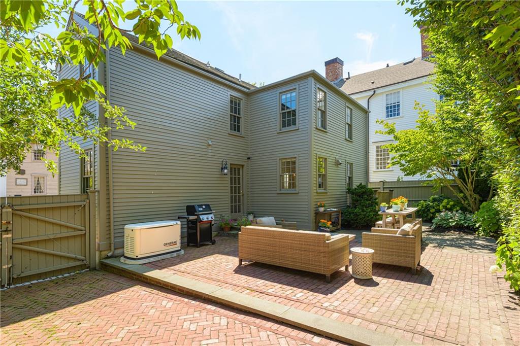 41 Elm Street Property Photo 32