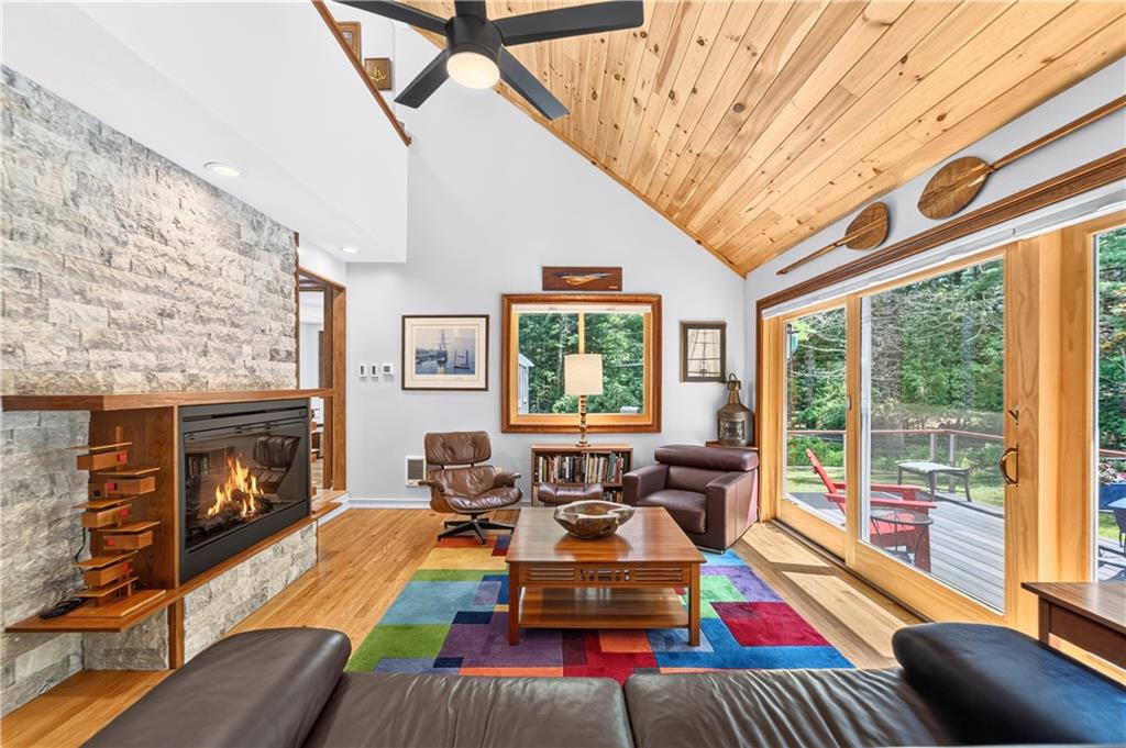 280 Shannock Road Property Photo 3