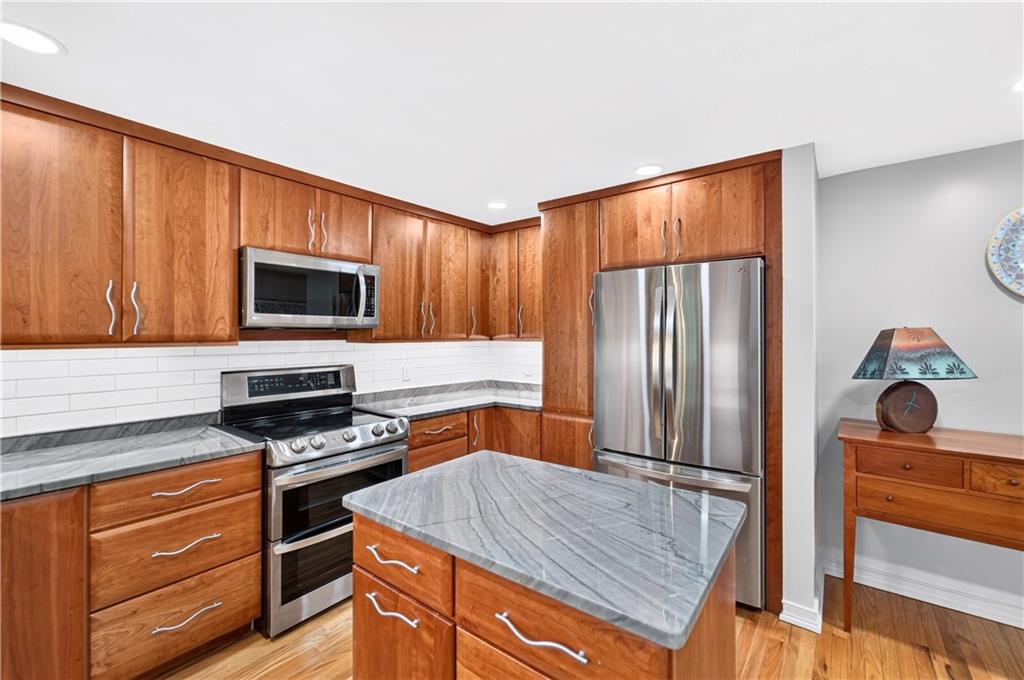 280 Shannock Road Property Photo 11