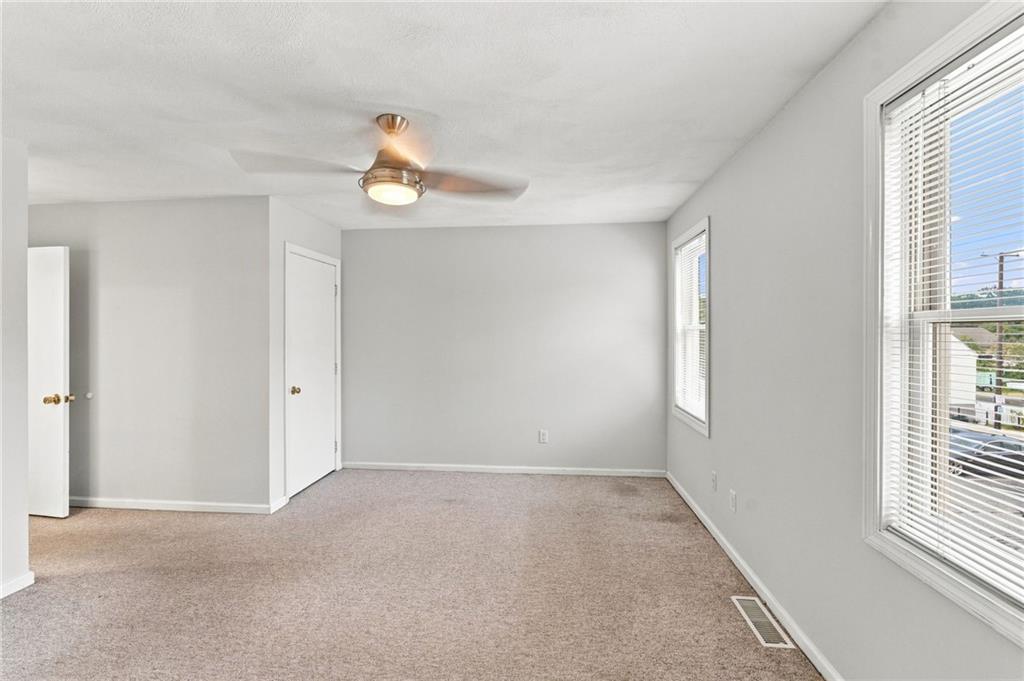 3399 Post Road Unit 13 Property Photo 25