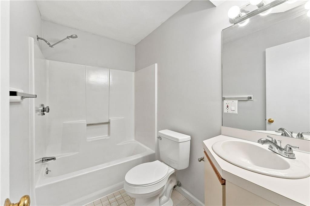 3399 Post Road Unit 13 Property Photo 27