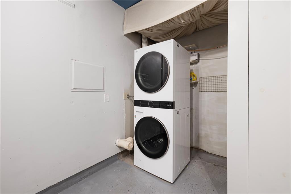 47 King Street Unit 3 Property Photo 40