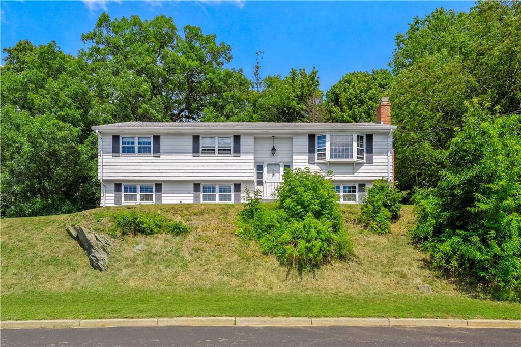 5 Allan Drive Property Photo 1