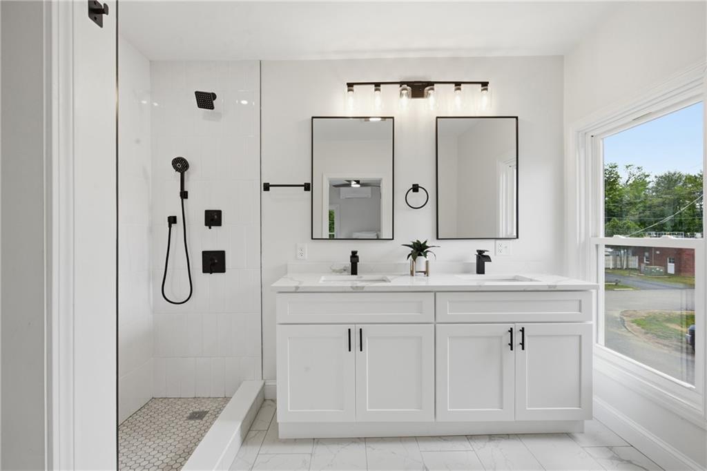 42 Park Place Property Photo 8