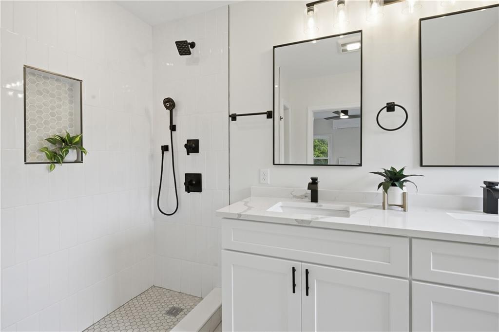 42 Park Place Property Photo 9