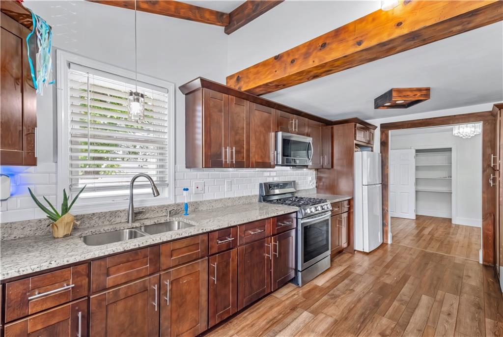 64 Appleton Street Property Photo 1
