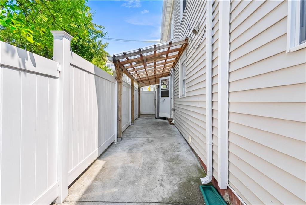64 Appleton Street Property Photo 37
