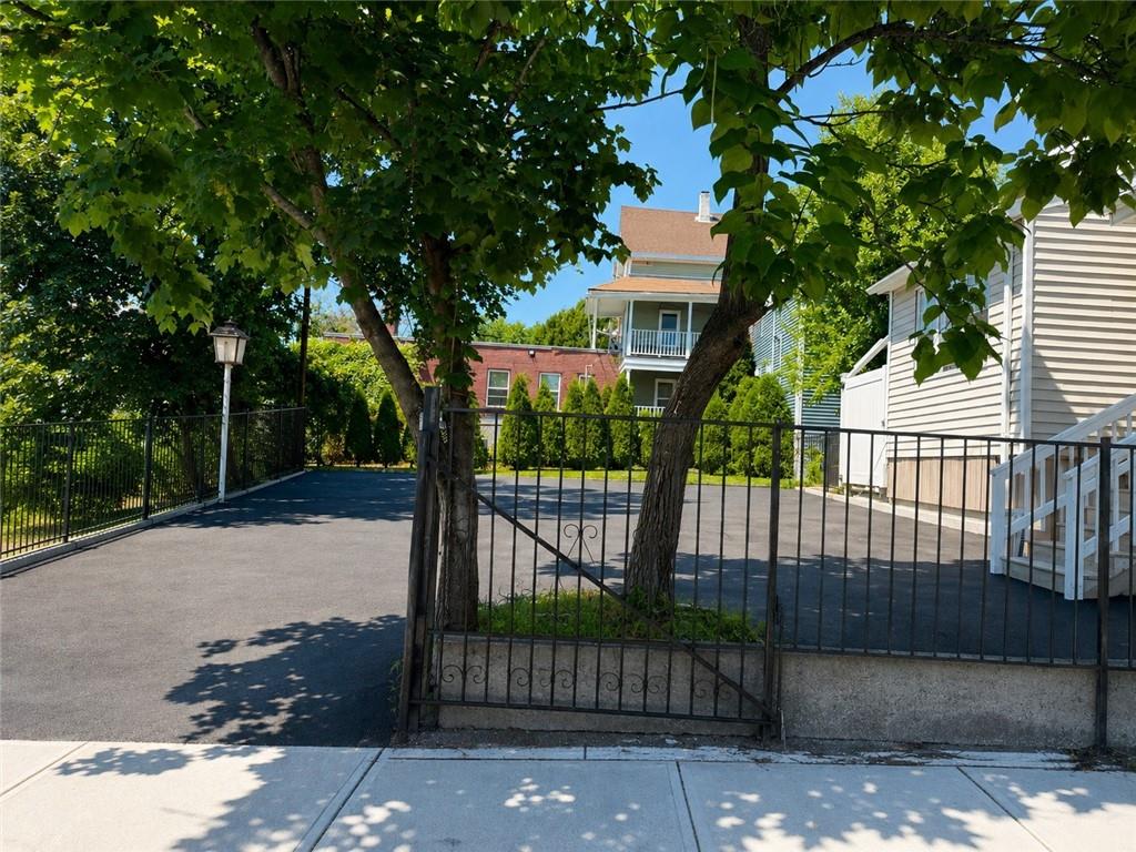 64 Appleton Street Property Photo 41