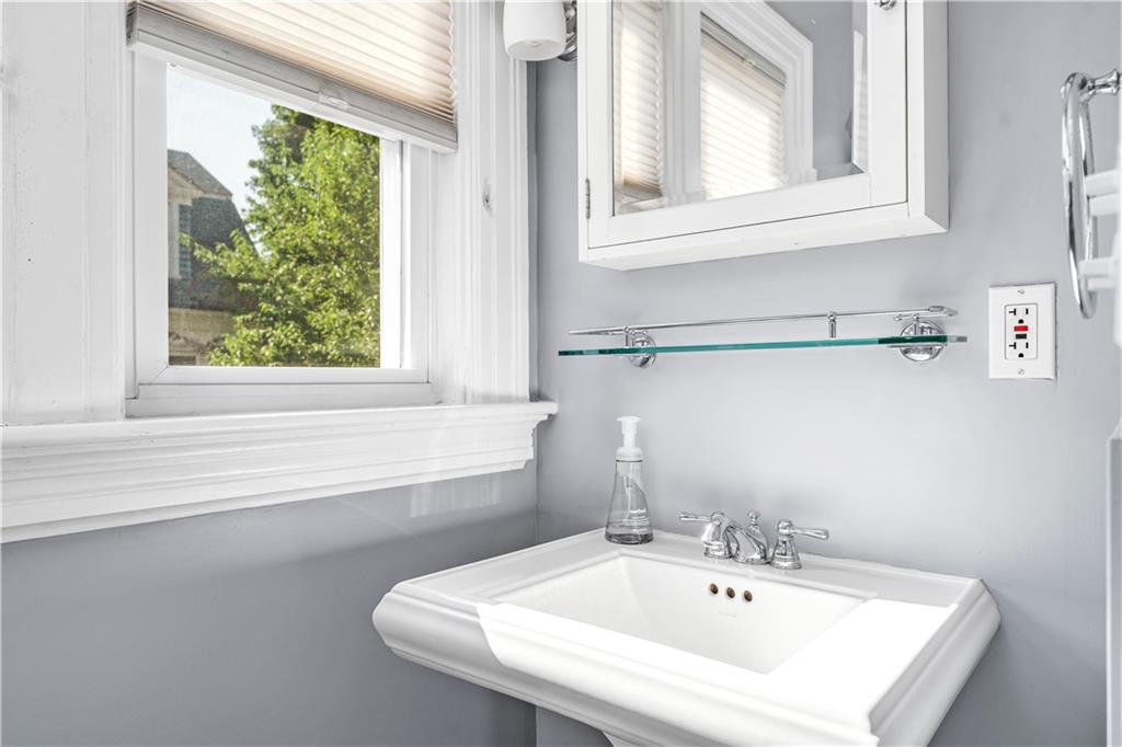 60 Forest Street Property Photo 20