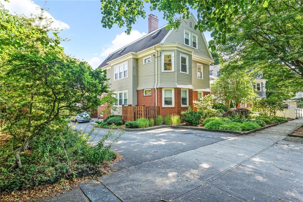 60 Forest Street Property Photo 32