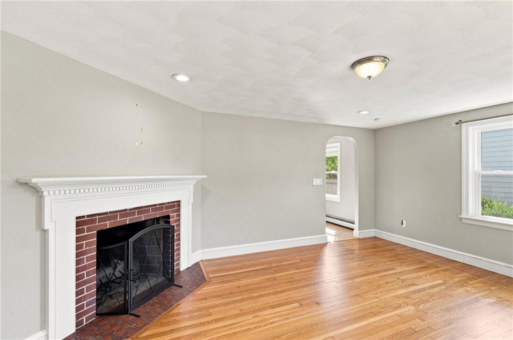 36 Newfield Avenue Property Photo 5