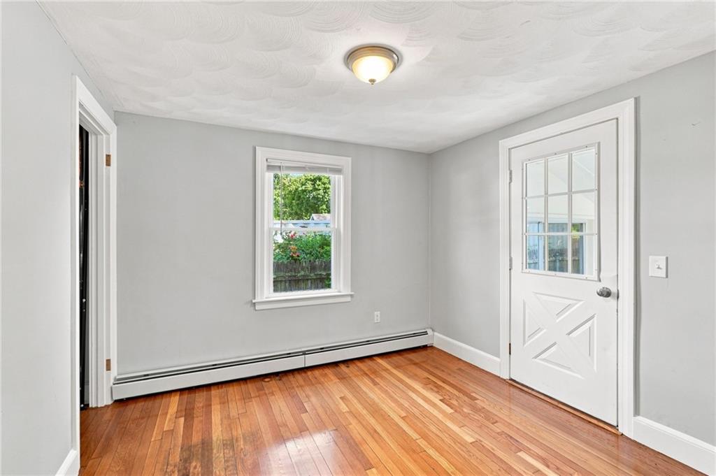 36 Newfield Avenue Property Photo 11