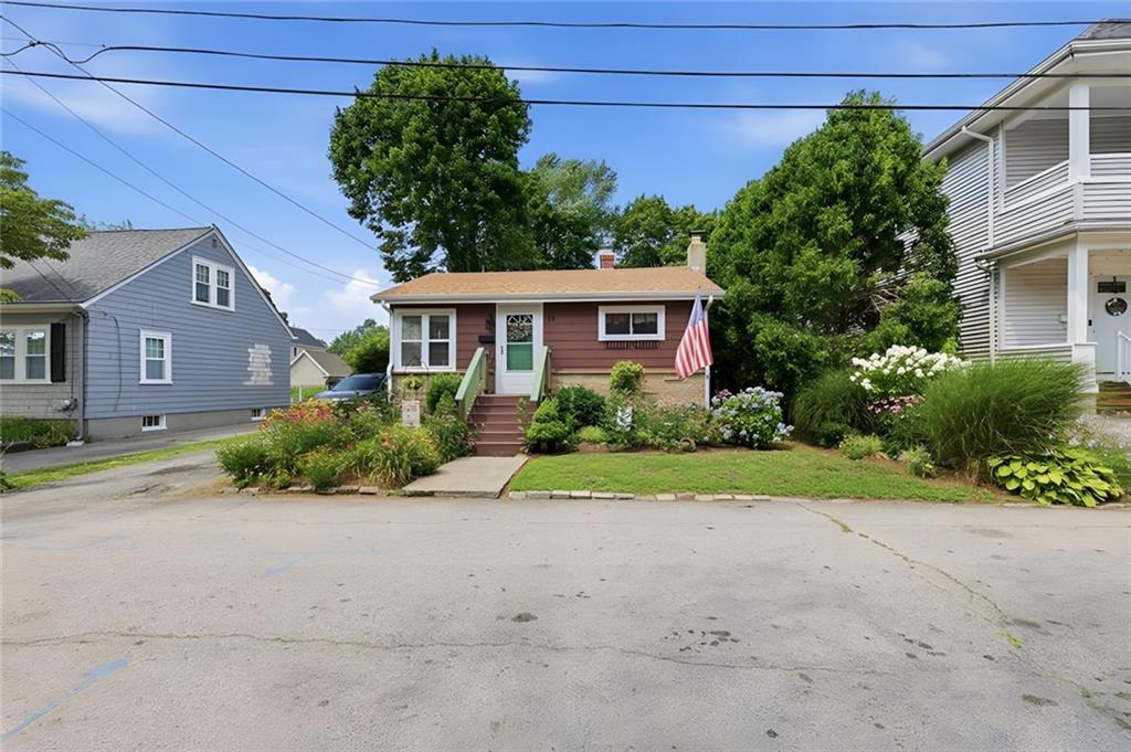 19 Peace Street Property Photo 1