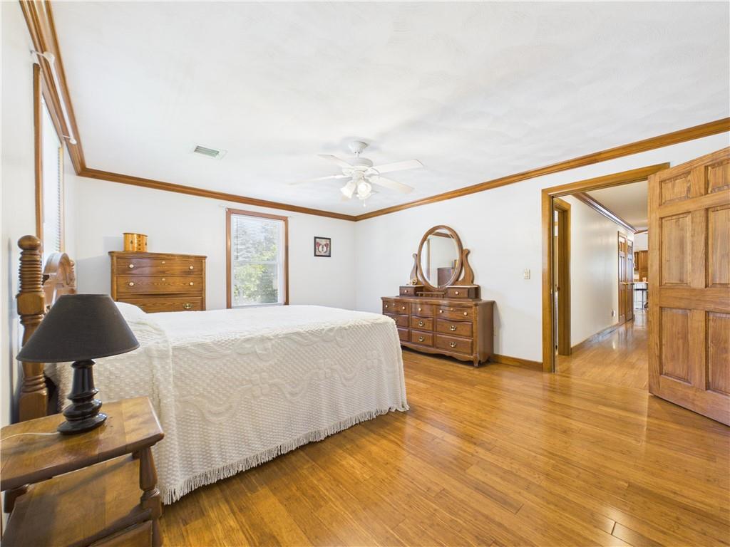 615 Taunton Avenue Property Photo 12
