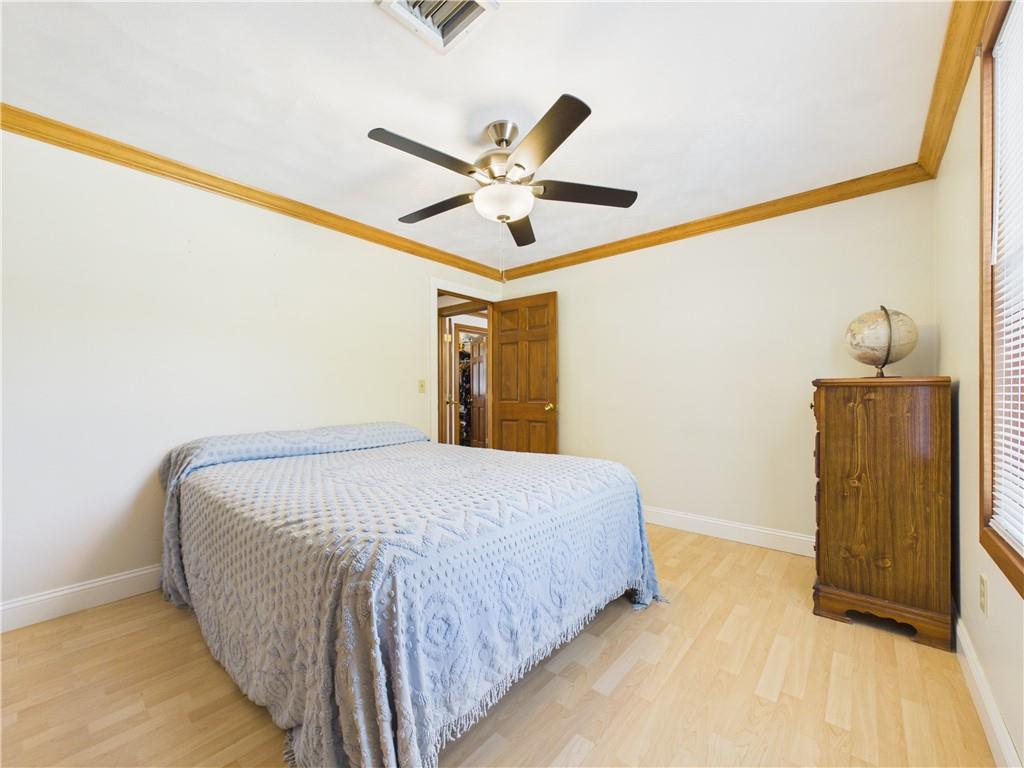 615 Taunton Avenue Property Photo 18