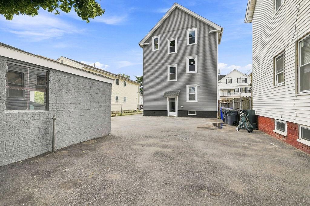 16 Deborah Street Property Photo 6