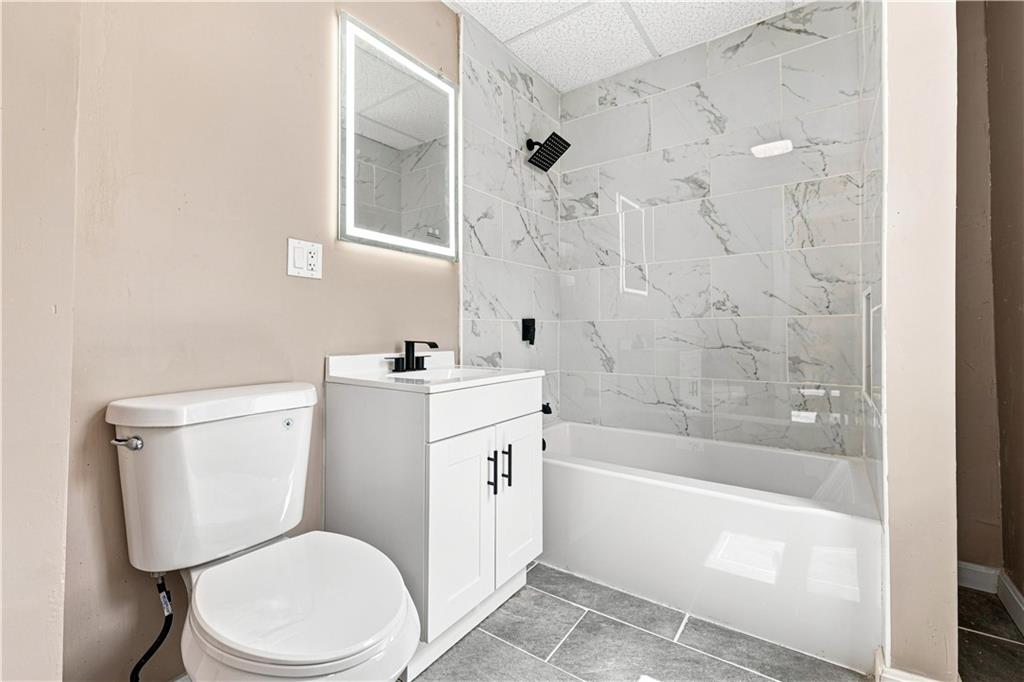 16 Deborah Street Property Photo 18