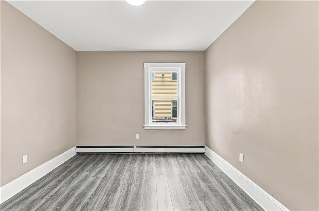 16 Deborah Street Property Photo 24