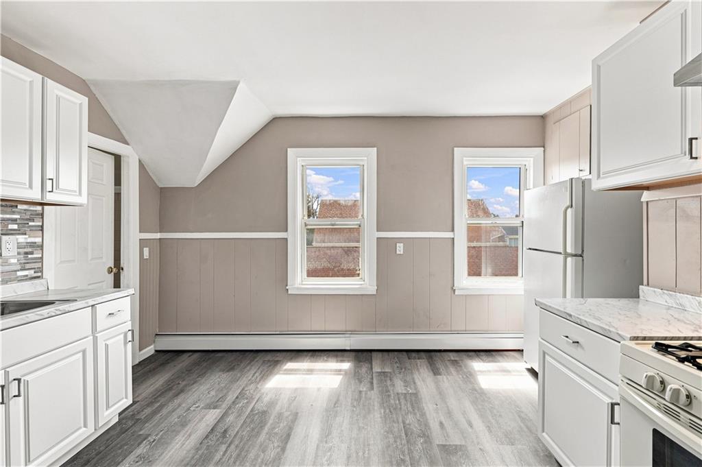 16 Deborah Street Property Photo 40