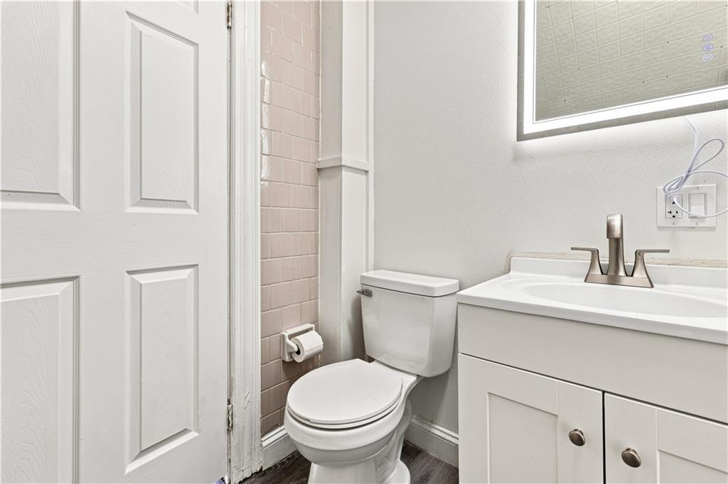 16 Deborah Street Property Photo 43