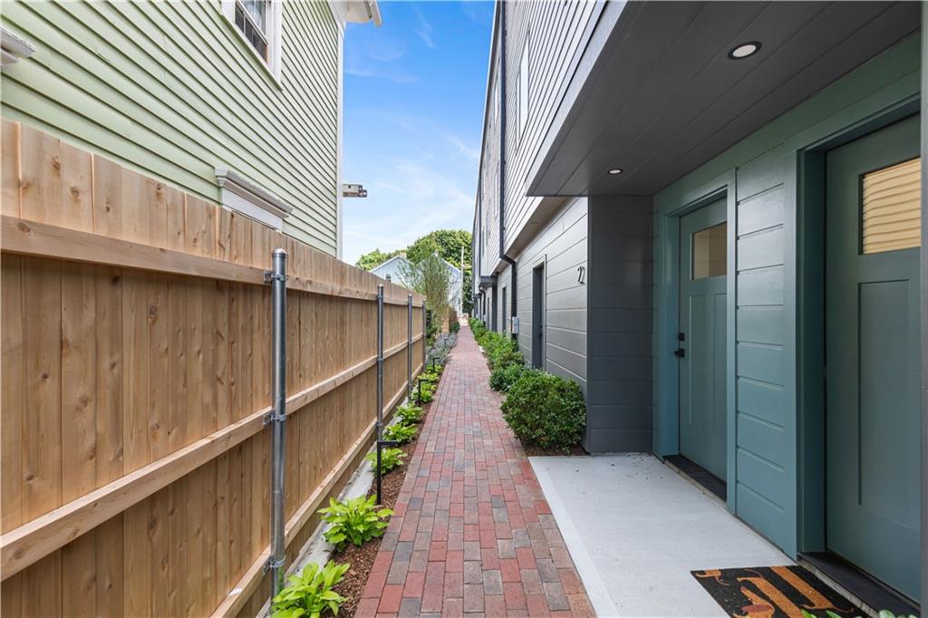 59 Warren Street Unit 6 Property Photo 2