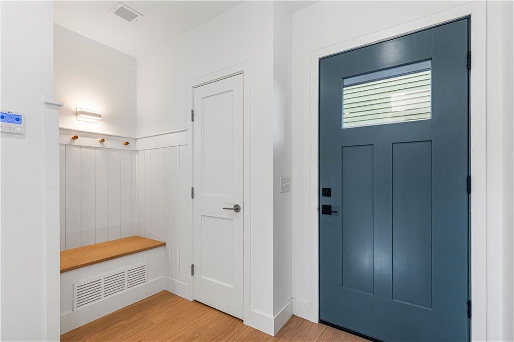 59 Warren Street Unit 6 Property Photo 6