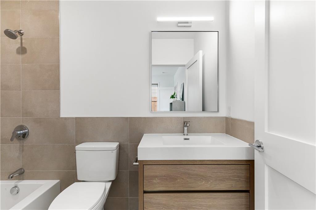 59 Warren Street Unit 6 Property Photo 14