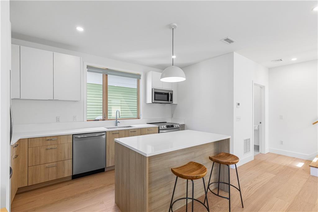 59 Warren Street Unit 6 Property Photo 27