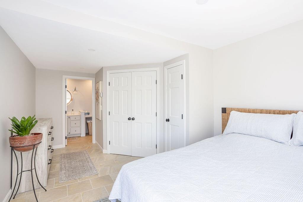 8 Key Court Property Photo 41