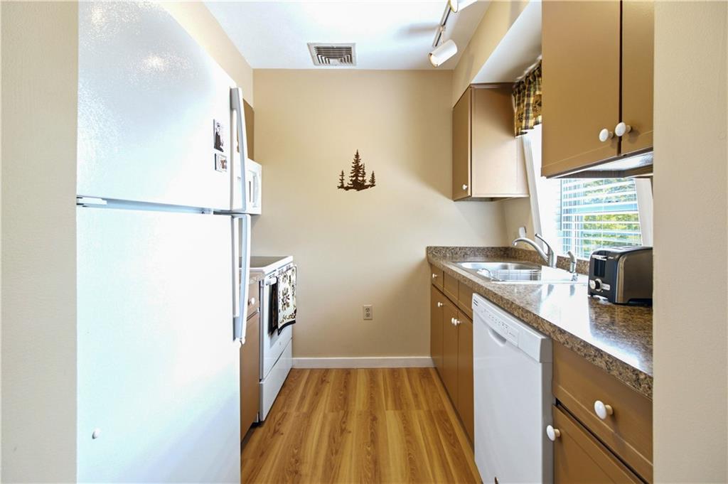 27 Higgins Street Unit 201 Property Photo 7