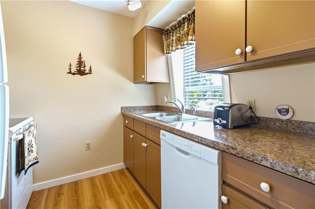 27 Higgins Street Unit 201 Property Photo 8