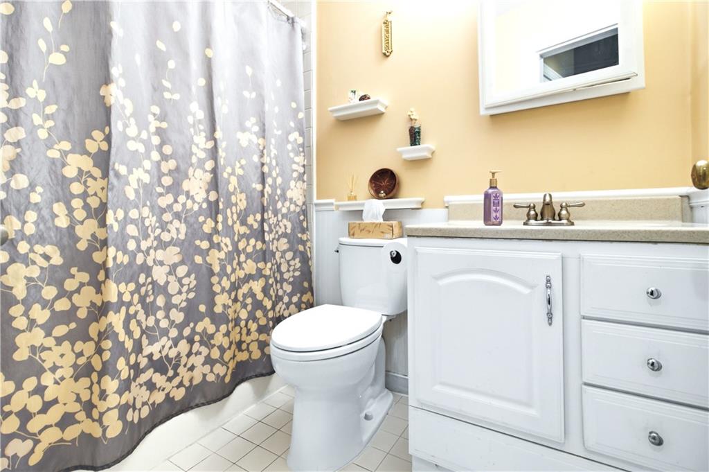 27 Higgins Street Unit 201 Property Photo 14