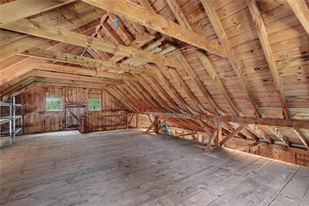 555 Carpenter Lane Property Photo 36
