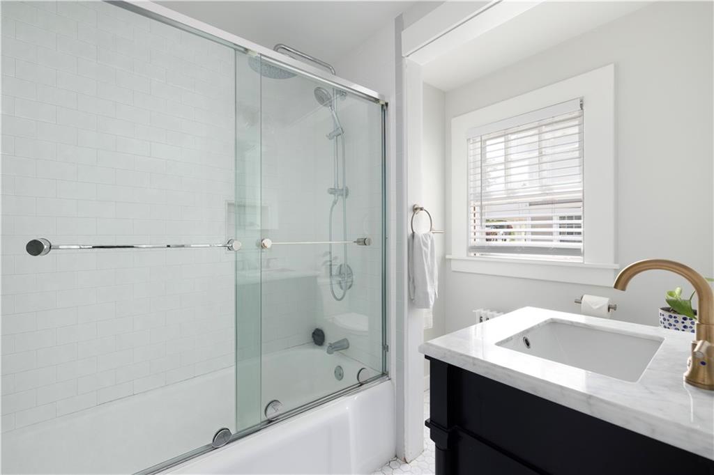 259 Gibbs Avenue Unit 7 Property Photo 11