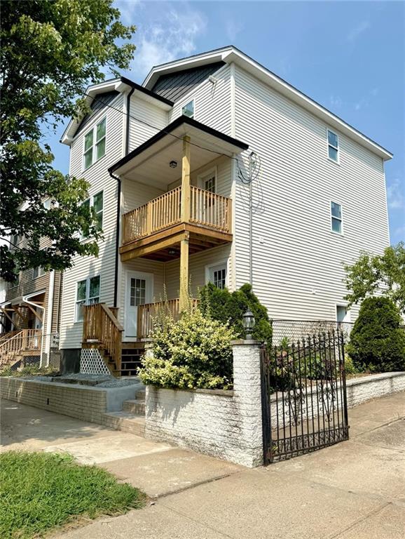 259 California Avenue Property Photo 3