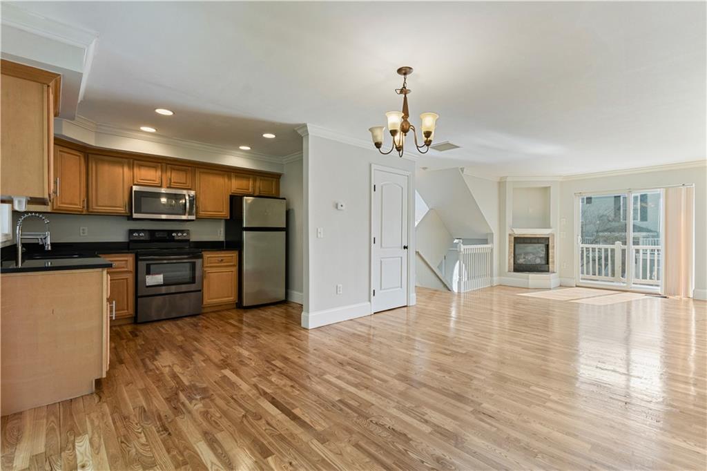 5 Morrill Lane Unit C Property Photo 8