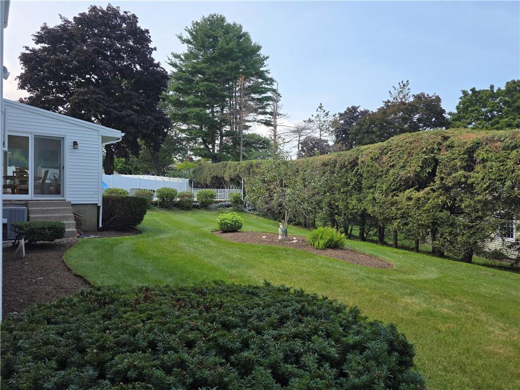 10 Surrey Lane Property Photo 12