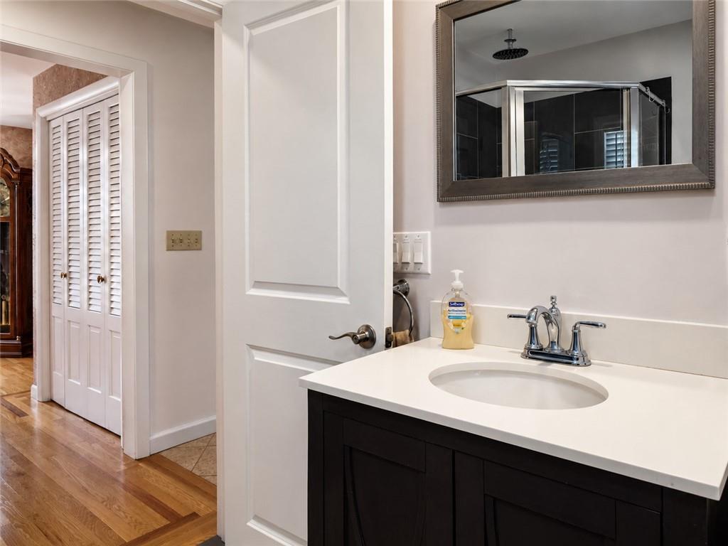 10 Surrey Lane Property Photo 14
