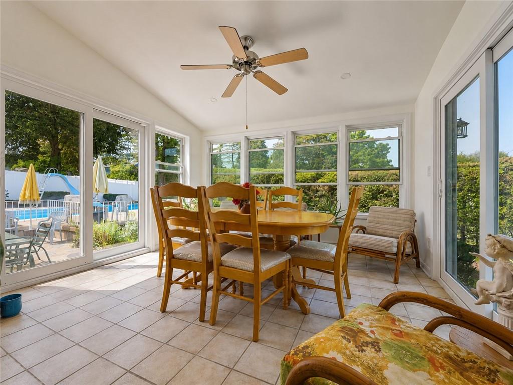 10 Surrey Lane Property Photo 17