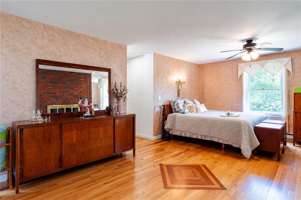 10 Surrey Lane Property Photo 26