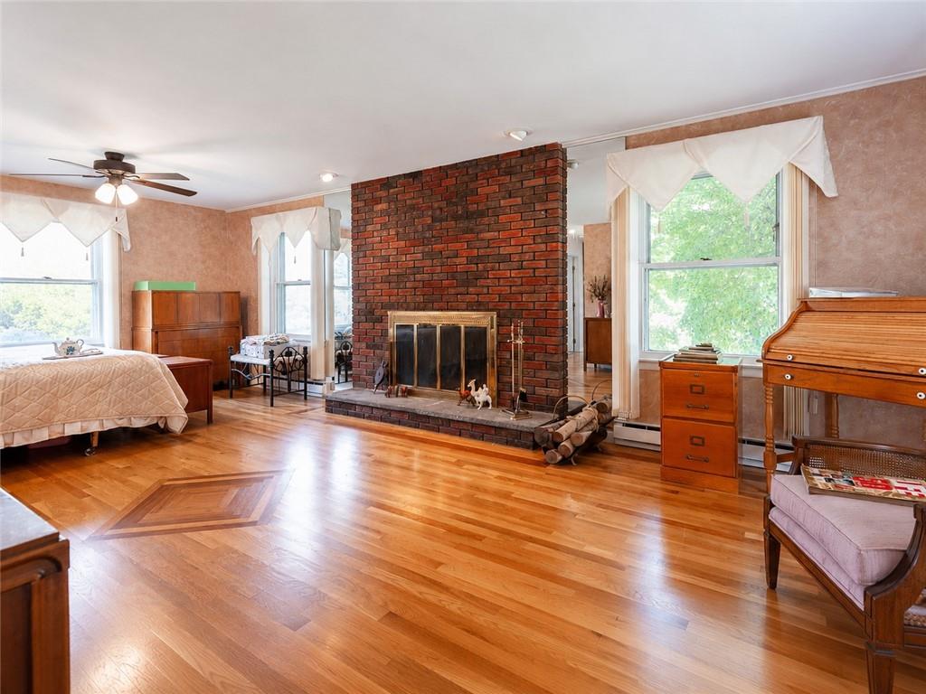 10 Surrey Lane Property Photo 28