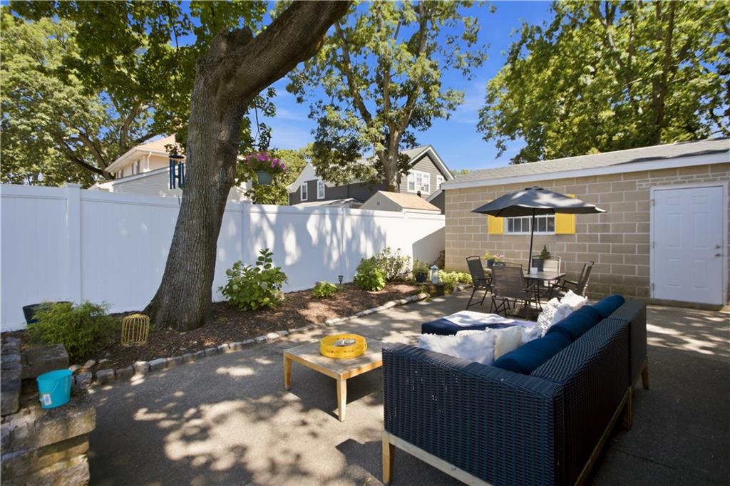 16 Minnesota Street Property Photo 3