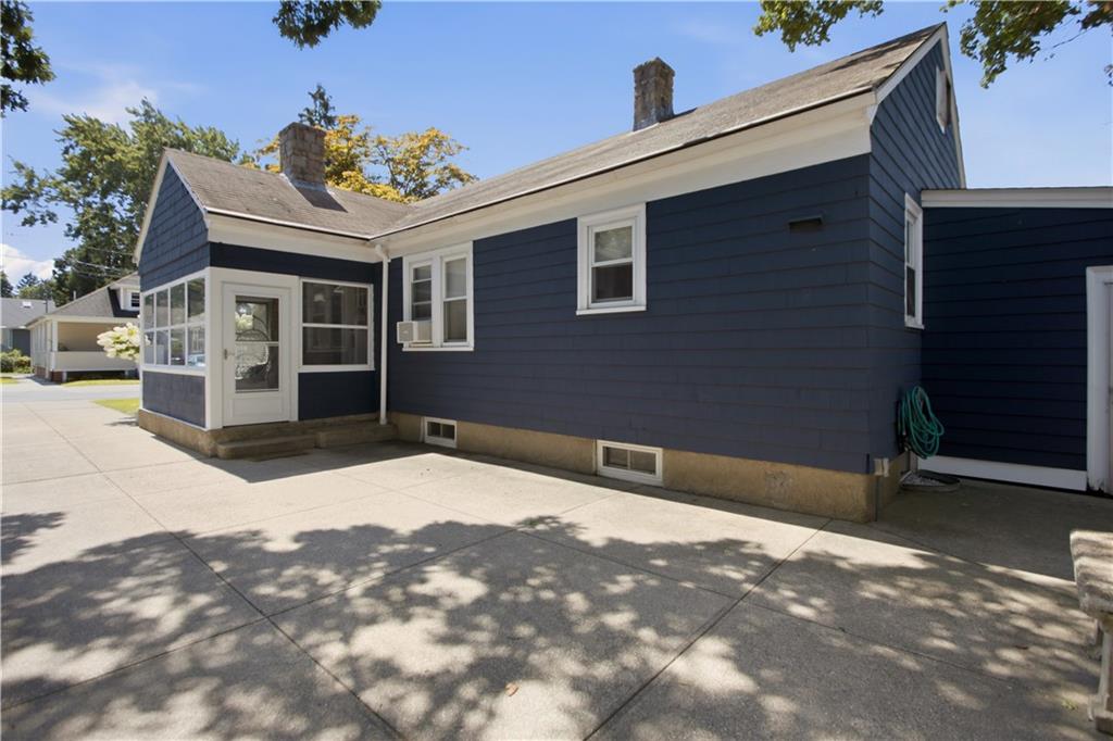 16 Minnesota Street Property Photo 8