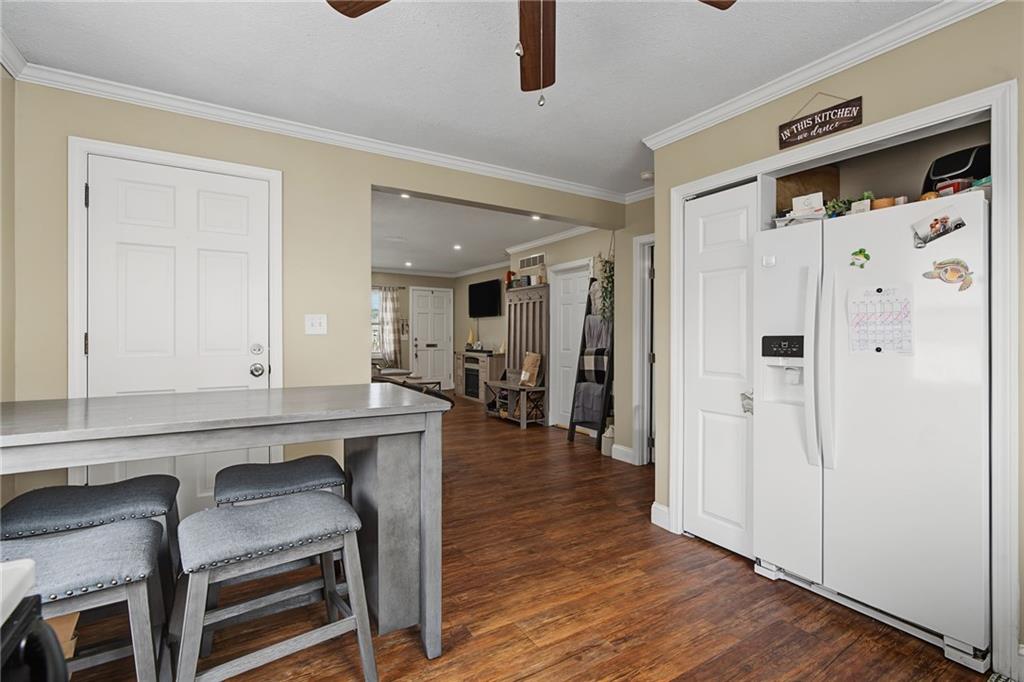 348 Park Place Property Photo 11