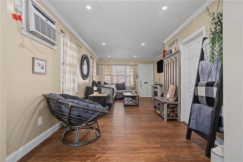 348 Park Place Property Photo 12