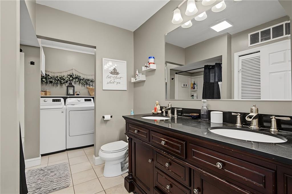 348 Park Place Property Photo 18