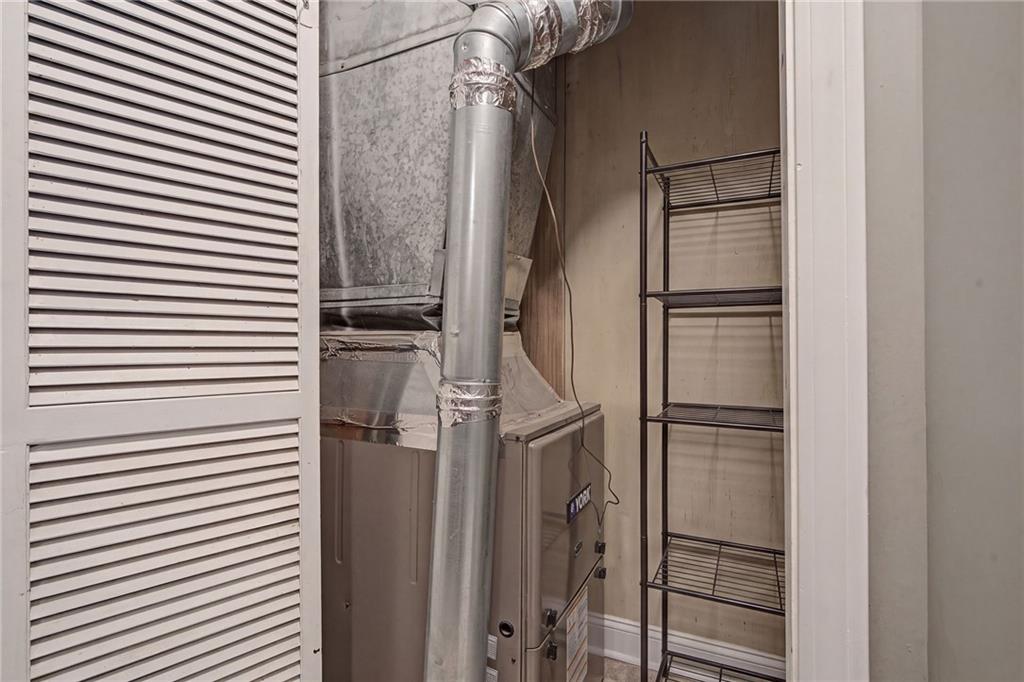 348 Park Place Property Photo 23