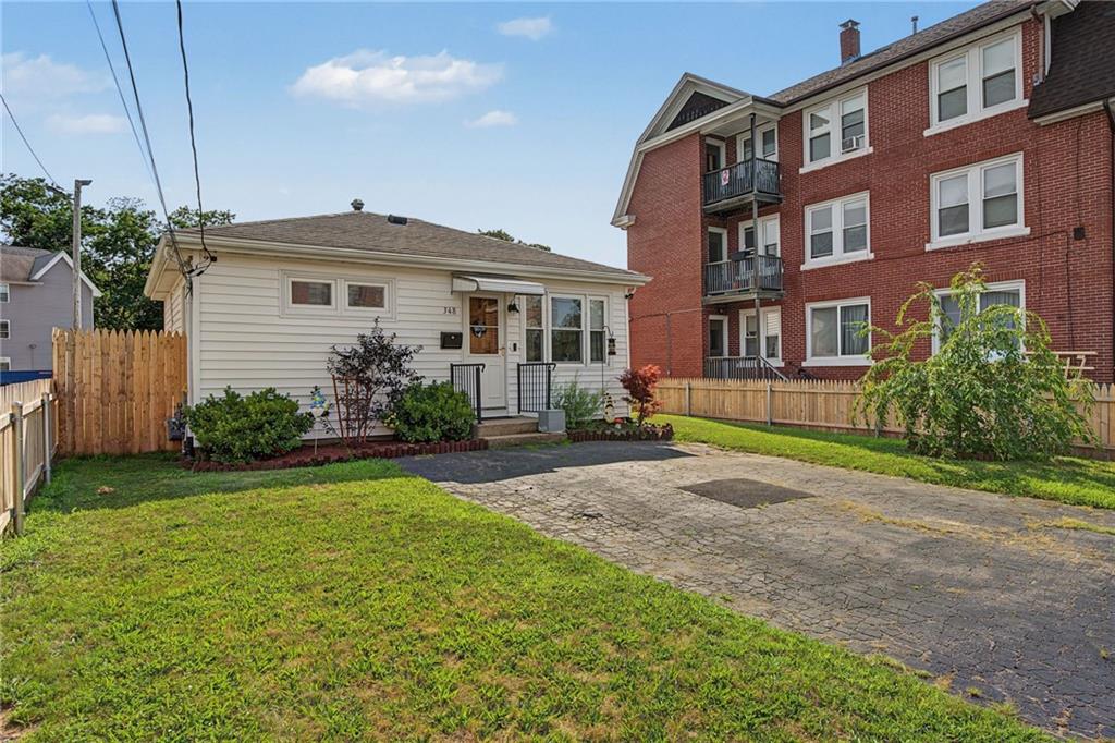 348 Park Place Property Photo 32