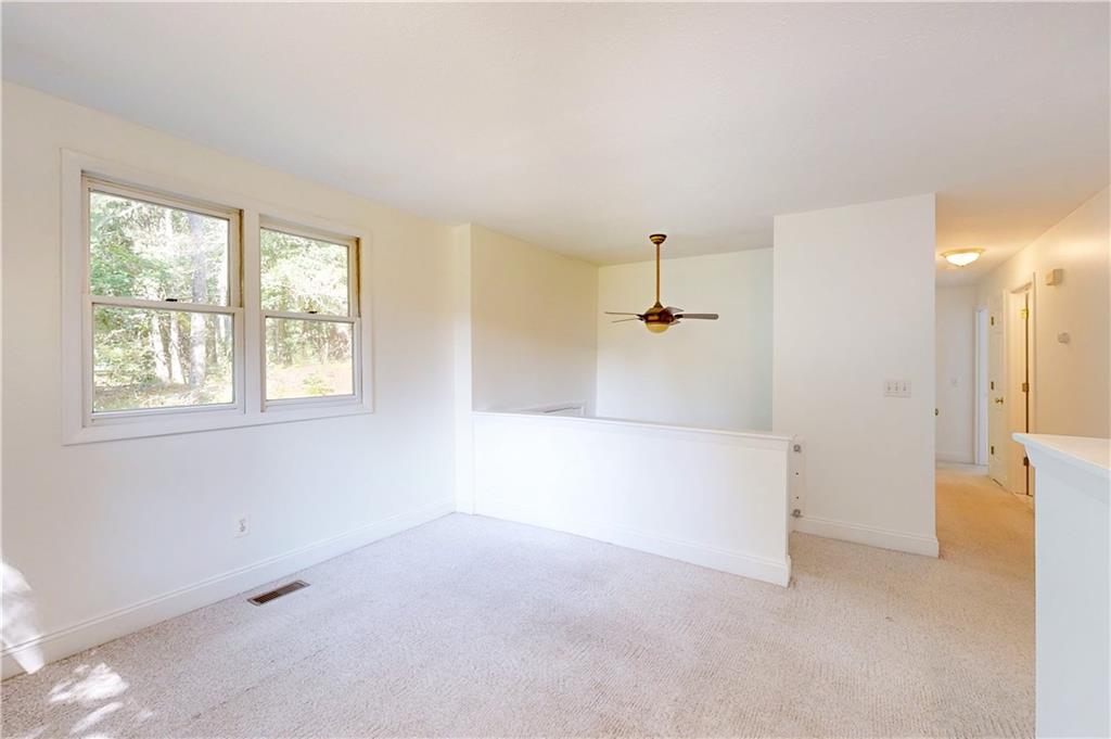 209 Shannock Road Property Photo 6