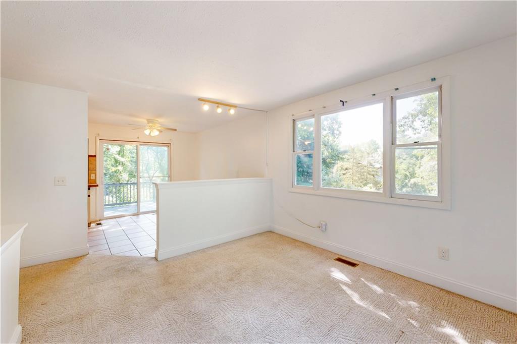 209 Shannock Road Property Photo 7